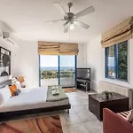 Sycamore Seaview Villa *